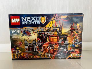 LEGO Nexo Knights 70323 Jestro's Volcano Lair