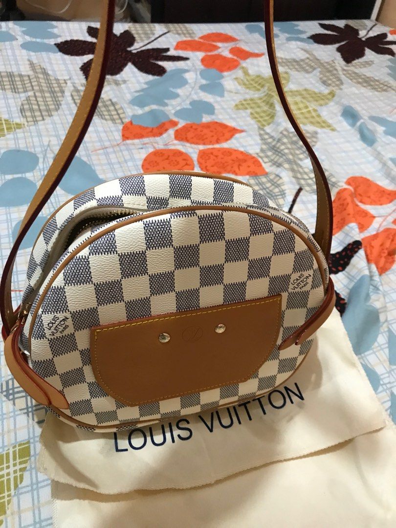LV Boite Azur (Category: Luxury Bags & Wallets) located in Taguig. Submitted by dean_cute25 (Listing ID 1221952351, Image 3). Description: Bags from Korea No issue with code.