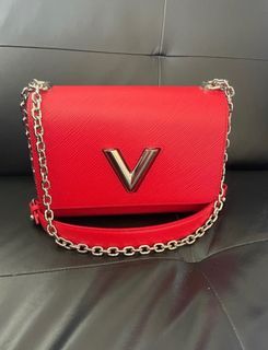 Louis Vuitton M20579 TWIST PM, Women's Fashion, Bags & Wallets, Shoulder  Bags on Carousell