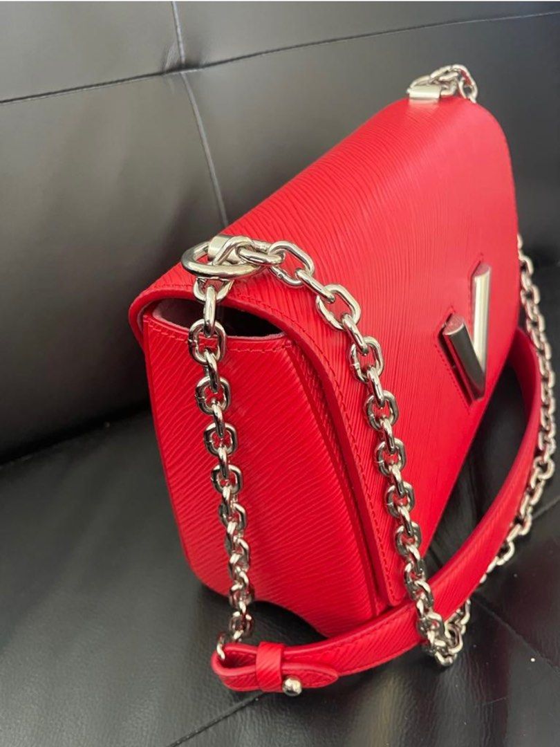 LV TWIST MM BAG, Luxury, Bags & Wallets on Carousell