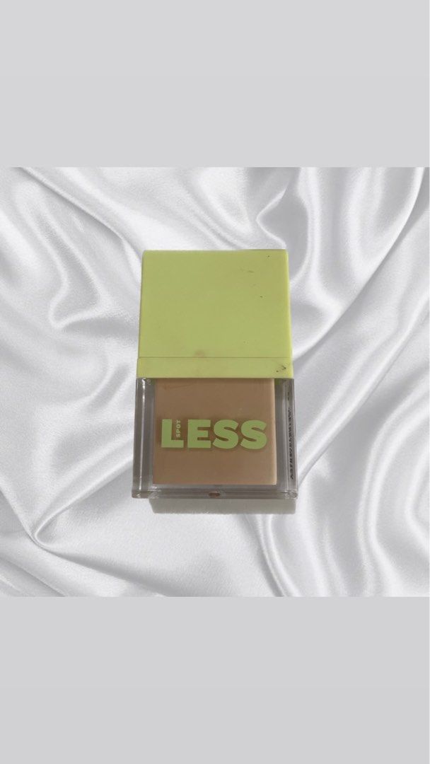 Mad For Makeup Spotless Second Skin Serum Concealer / N1, Kesehatan