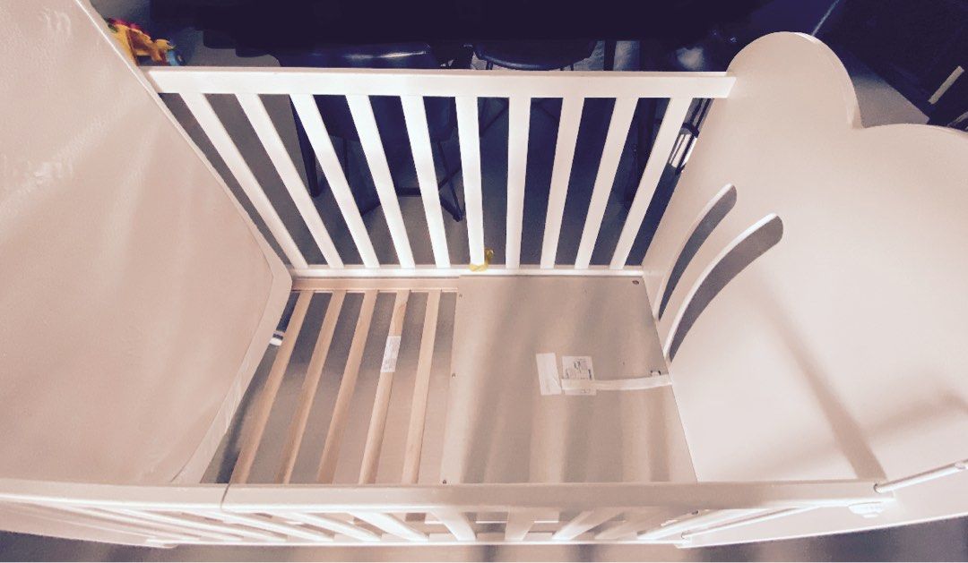 Micuna Aura baby cot, Babies & Kids, Baby Nursery & Kids Furniture