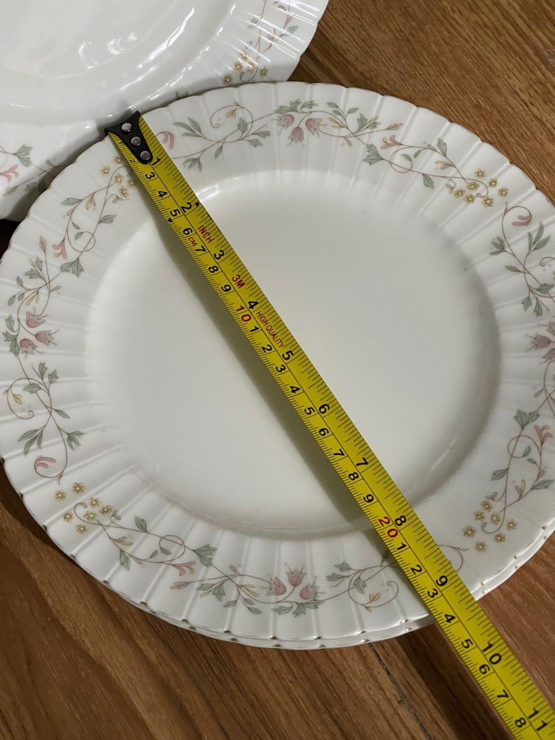 NARUMI Dinner plate (3pcs) (Category: Dinnerware & Cutlery) located in Davao. Submitted by hiedelle1120 (Listing ID 1221878729, Image 2). Description: Decluttering Stored in the cabinet 3pcs dinner plate You may add this piece in you collection J&T or JRS for shipping .