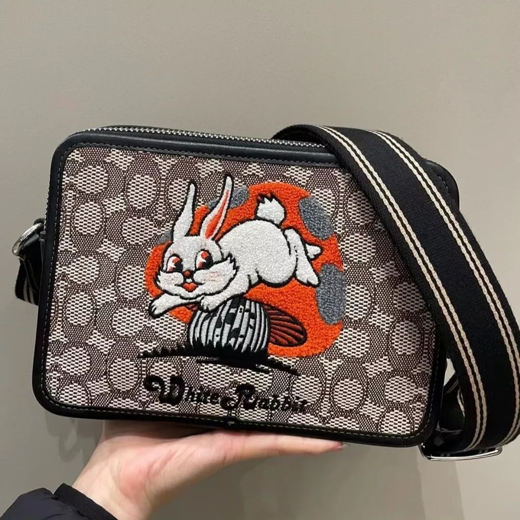 Coach thumper 2025 crossbody