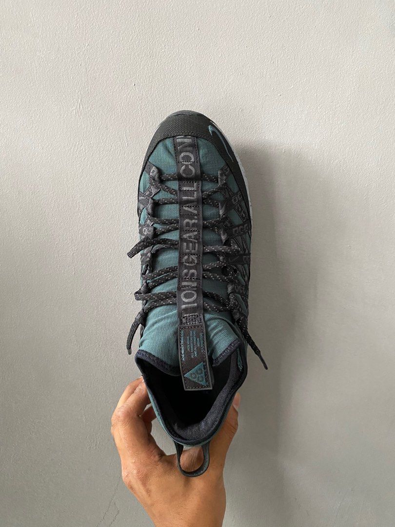 Nike acg terra globe store