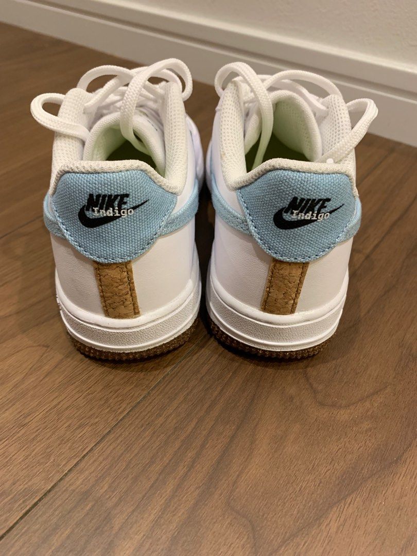 junior nike sneakers