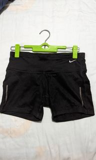 NIKE short thighs