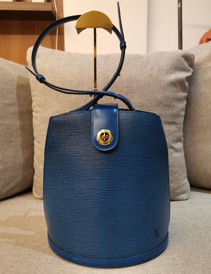 Original LV EPI (Category: Luxury Bags & Wallets) located in Paranaque City. Submitted by laylalozada257 (Listing ID 1221887300, Image 2). Description: Rank A-AB First to pay basis Price Negotiable Moneyback Guarantee Certificate of Authenticity request for sure buyers only. We are now accepting Layaway. ❤️ Meet up within SM Bf Parañaque only 💳 Accepting Payment via Bank Transfer, E-wallet and PayPal. 📬 Please feel free to message me for more d