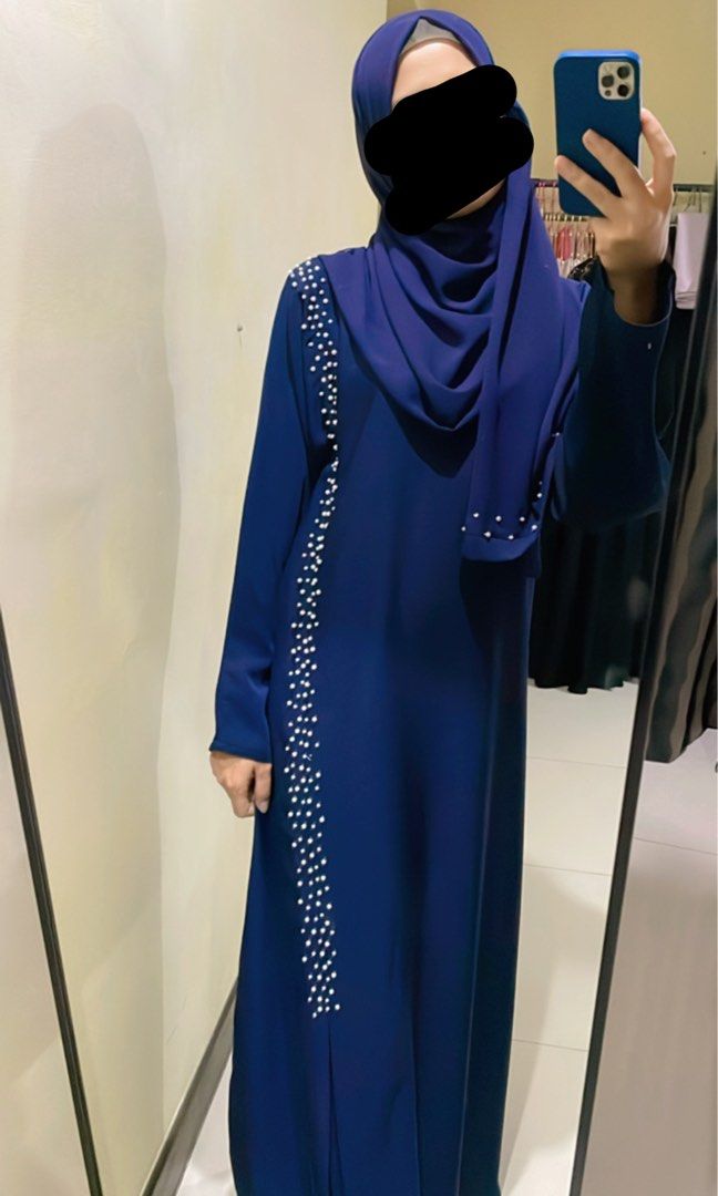 Pearl design abaya