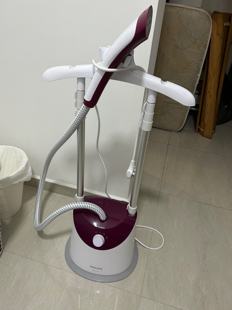 Philips Easy Touch Stand Steamer GC486/36, TV & Home Appliances, Irons