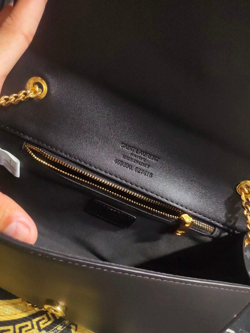 Preloved YSL Kate black Plain Leather (Category: Luxury Bags & Wallets) located in Cebu City. Submitted by elcoleccion21 (Listing ID 1221983325, Image 3). Description: ysl plain Leather japan Source real leather.