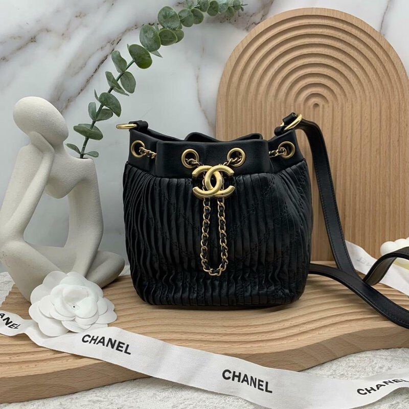 Chanel Gabrielle Wallet on Chain, Beige and Black, Preowned in Dustbag  WA001 - Julia Rose Boston