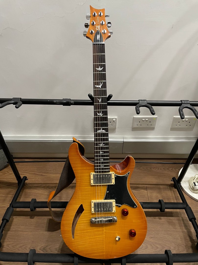 PRS SE22 semi with soft case, 興趣及遊戲, 音樂、樂器& 配件, 樂器