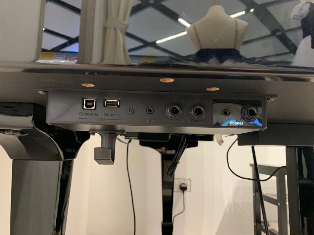 Roland digital grand piano GP609, Hobbies & Toys, Music & Media