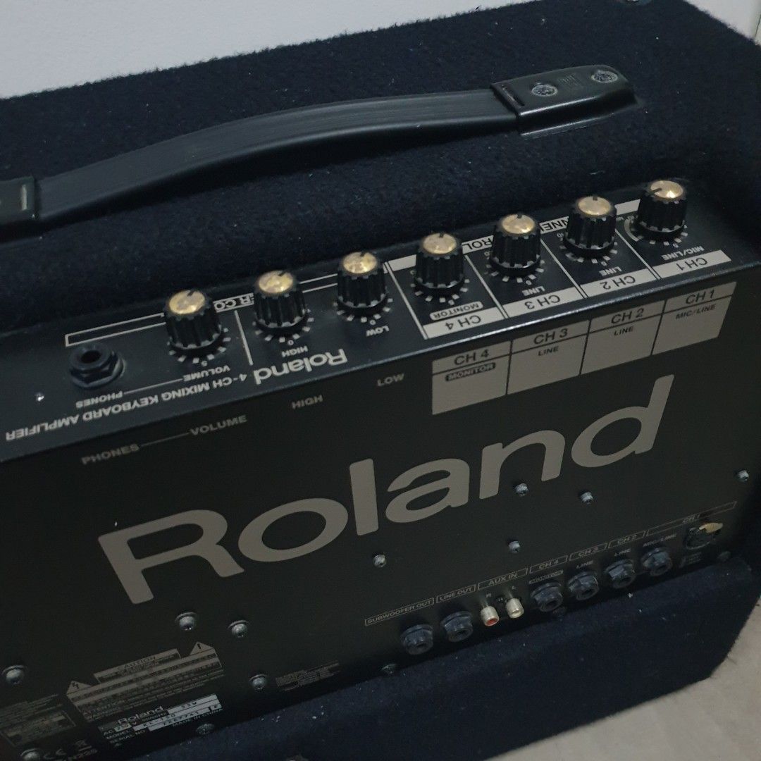 Roland Keyboard amplifier, Hobbies & Toys, Music & Media, Musical