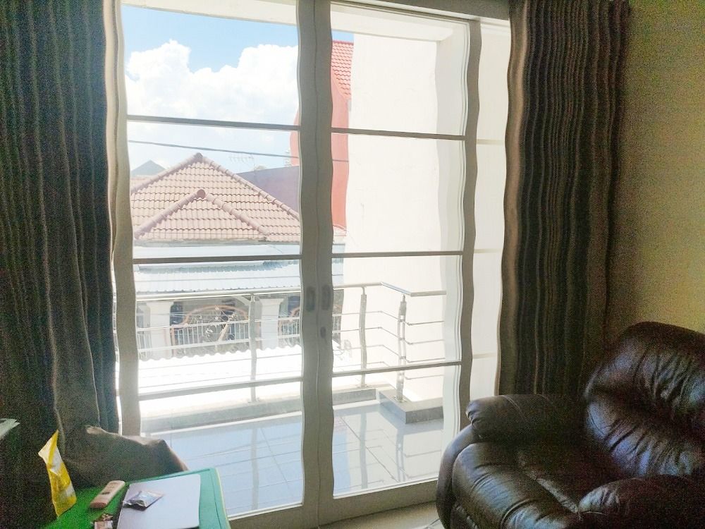 rumah_dijual_di_kota_surabaya__1679361088_b126643d_progressive