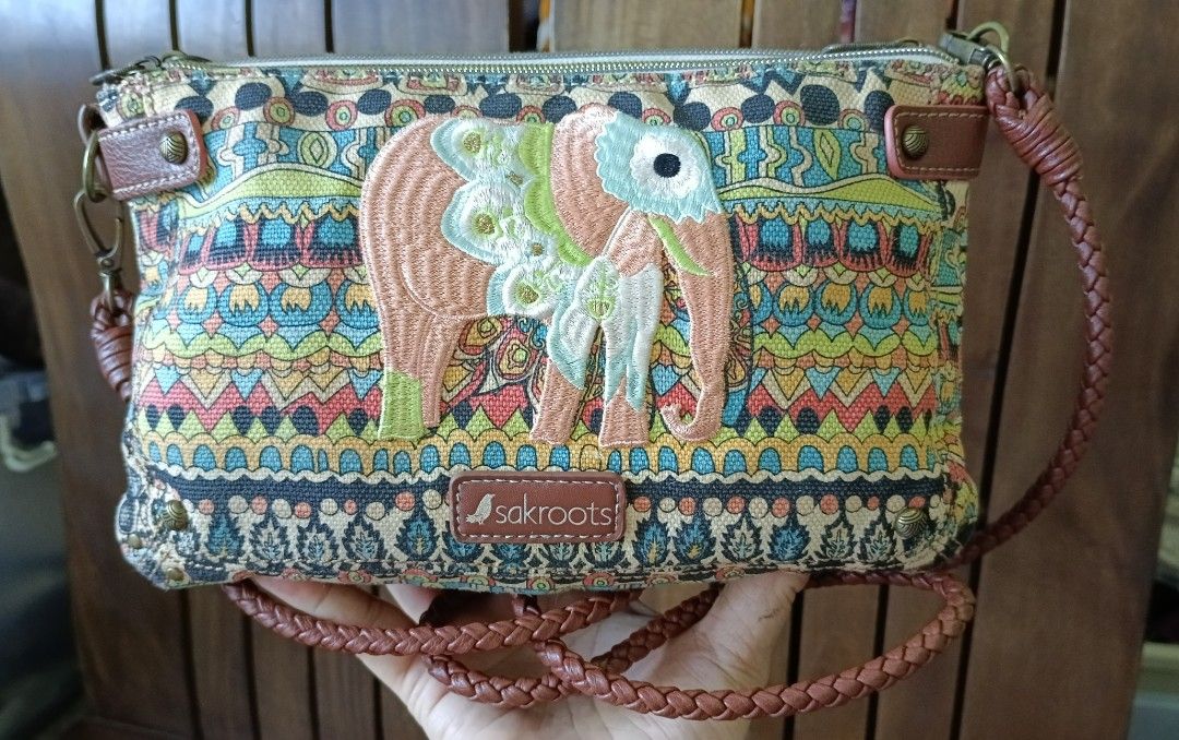 Sakroots sling bag on sale