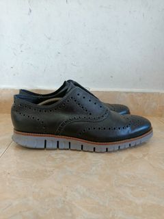 Sepatu pria kulit