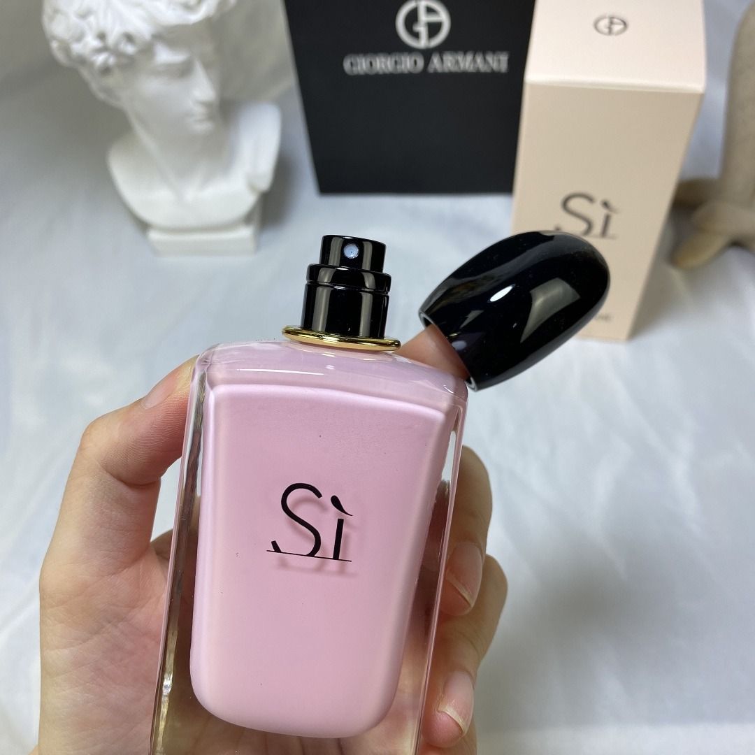 Si Fiori Giorgio Armani Perfume EDP 100ml, Beauty & Personal Care,  Fragrance & Deodorants on Carousell