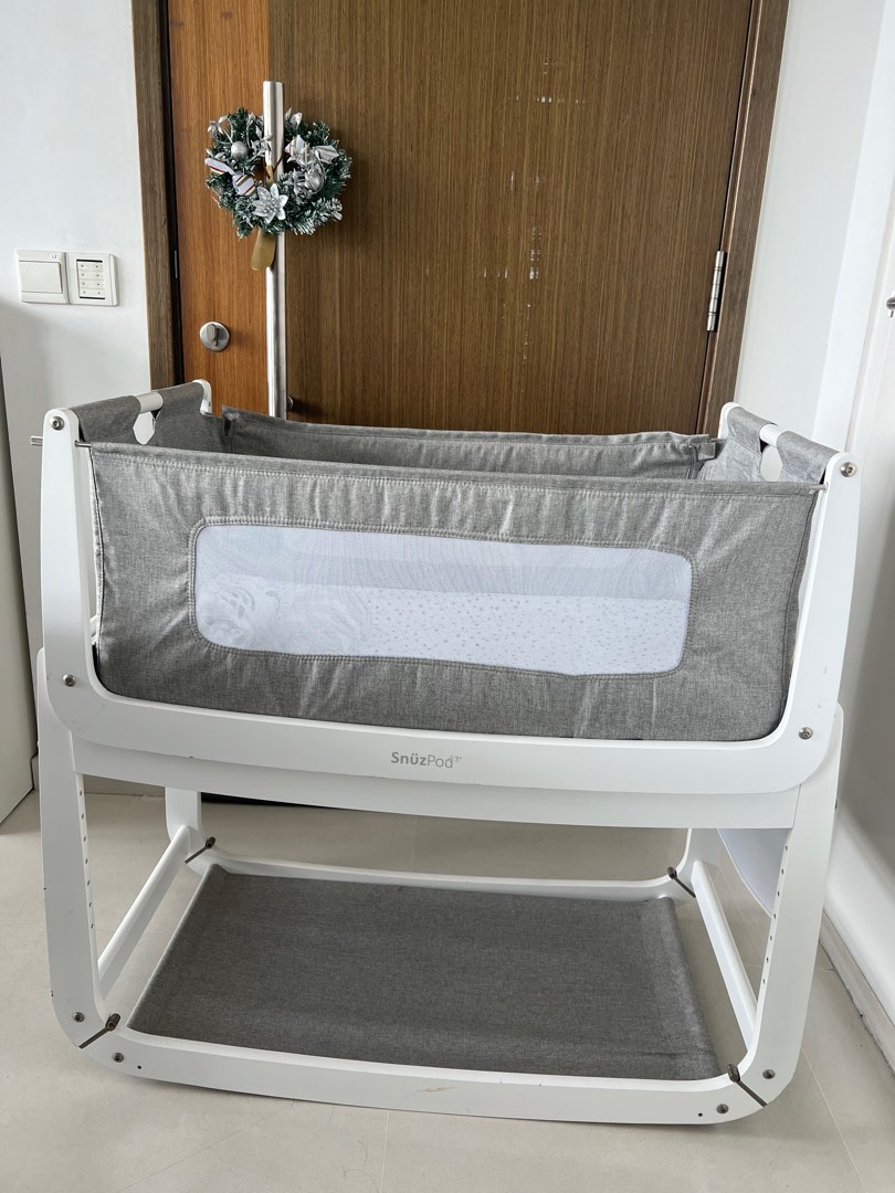 SnuzPod 3 with new snuzpod baby mattress and 3 bed sheets, Babies & Kids, Baby Nursery & Kids