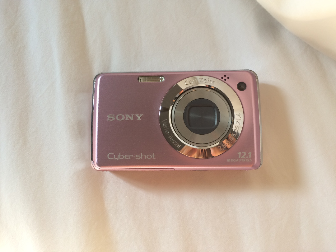 Sony Cybershot DSCW210 Pink Digital Camera, Photography, Cameras on