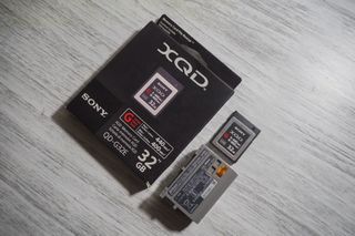 Sony XQD 32GB w/ Nikon Battery ENEL15A for Nikon Z6 Z7 Used Condition