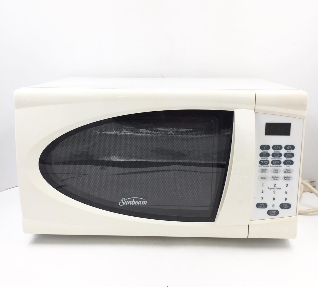 SUNBEAM 0.7 Cu. Ft. 700 Watt Microwave Oven, TV & Home Appliances
