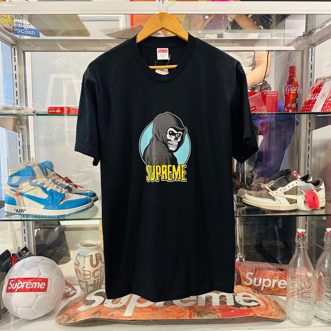 Supreme Black Shirt, Men's Fashion, Tops & Sets, Tshirts & Polo Shirts on  Carousell