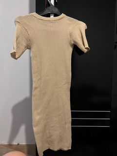 take all midi dress dan tshirt