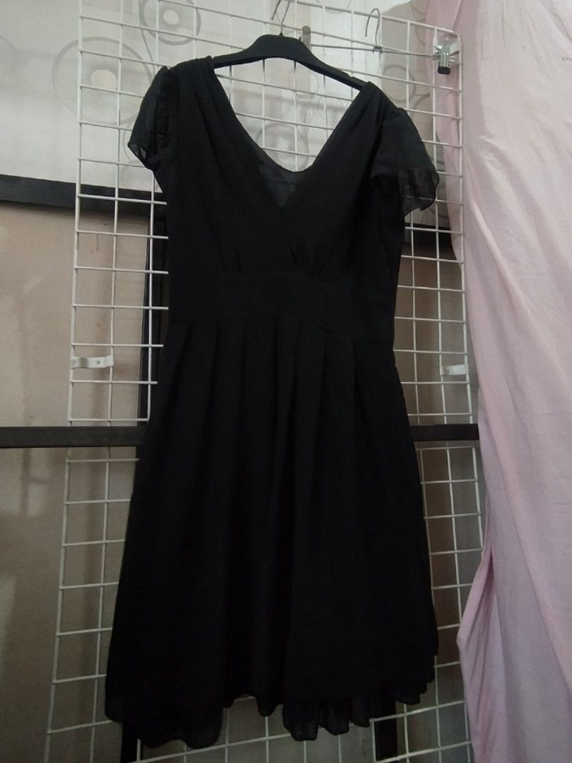 Thin Black Dress on Carousell
