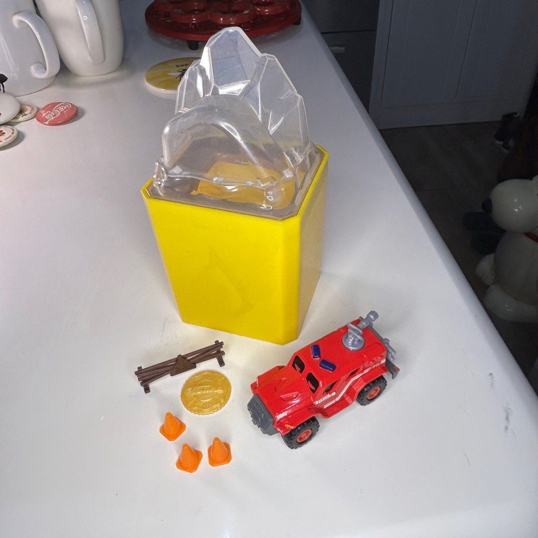 Tonka mud rescue metal movers (Category: Vehicle & Diecast Models) located in Davao. Submitted by out.with.the.old (Listing ID 1222049841, Image 2). Description: Condition 7/10 Kinetic sand removed for hygiene. Missing shovel Last pic is the product photo ij.