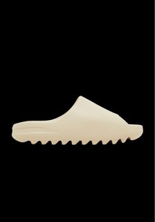 (Category: ) located in . Submitted by sgsneakerdrop (Listing ID 1222044018, Image 1). Description: .