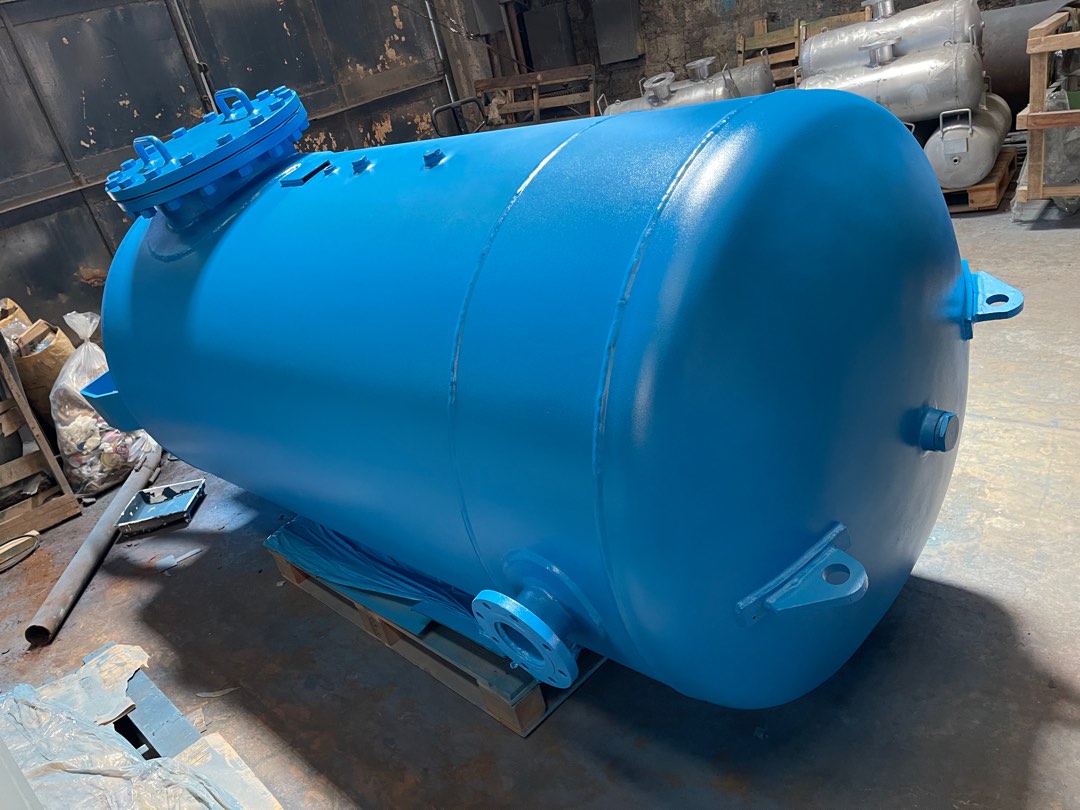 Vertical Air Receiver Tank 3000 L, Commercial & Industrial, Industrial