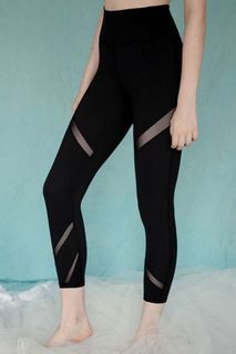 Vivre Stay Cool Active Mesh Crop (Size 4)