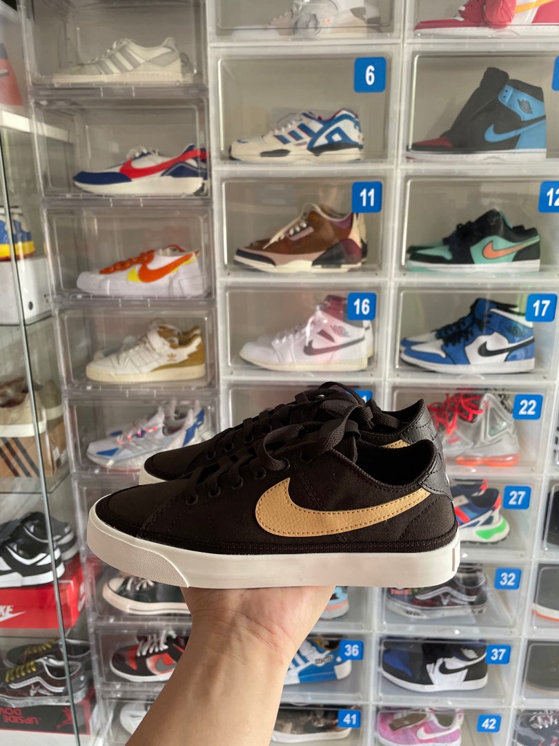 wmns nike court legacy cnvs