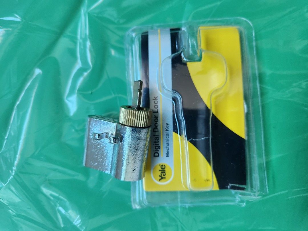 Yale Key cylinder for digital lock, Furniture & Home Living, Security