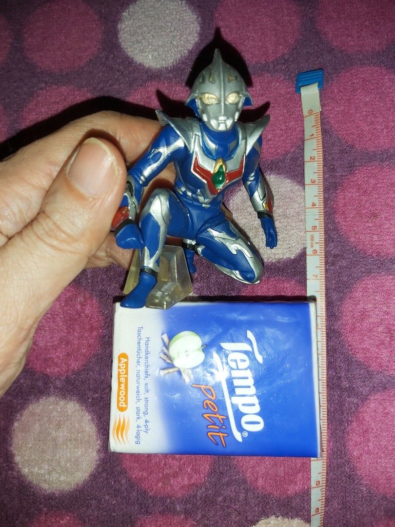 Nexus 鹹蛋超人力霸王納克斯UltraMan Bandai 扭盒盒蛋盒玩食玩連腳膠
