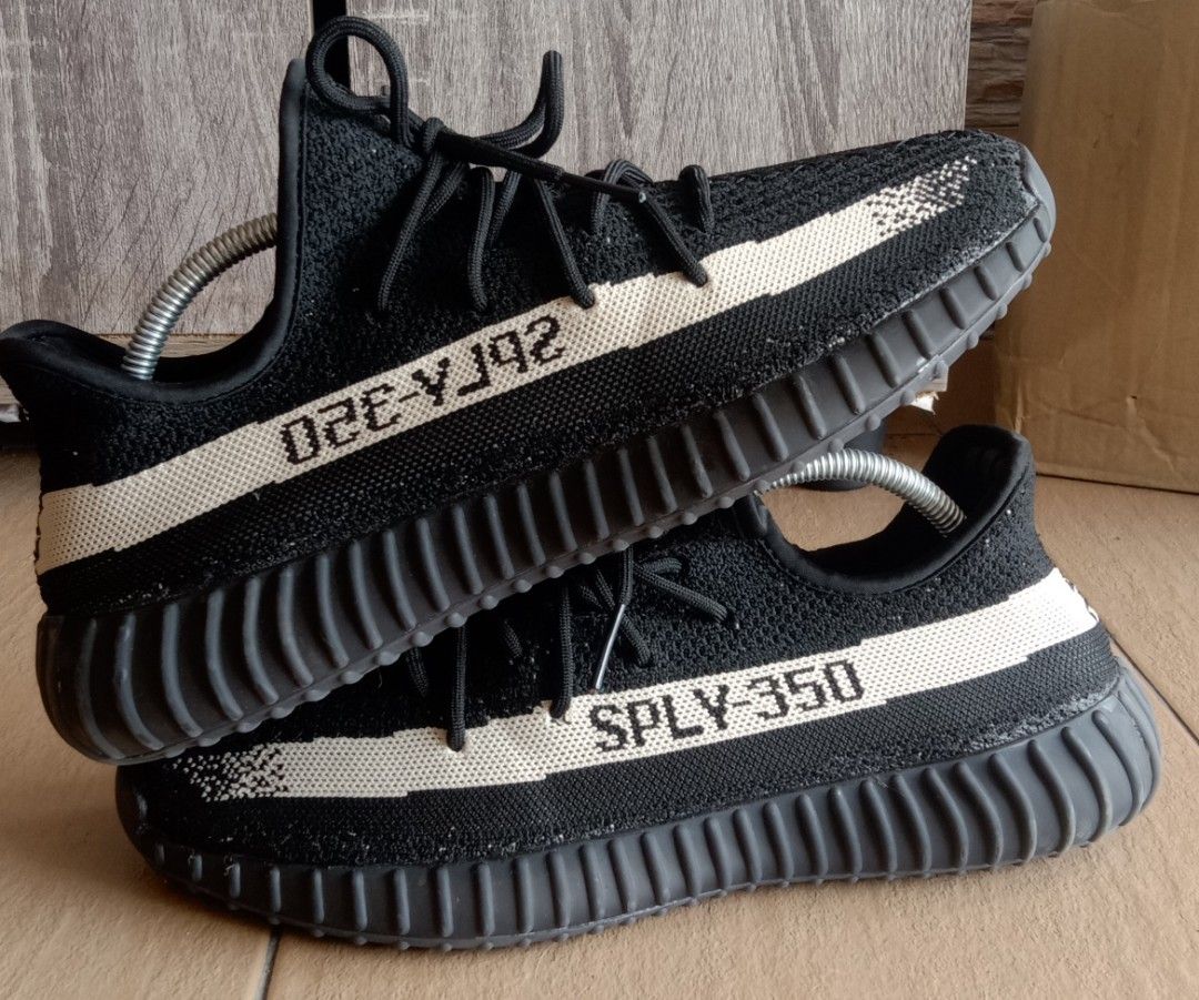 Adidas Yeezy Boost 350 V2 Oreo Men 28cm/ 9½uk, Men's Fashion