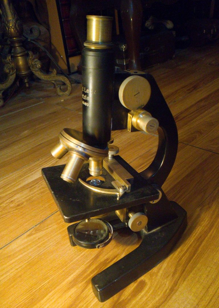 Antik jadul mikroskop Microscope e.leitz wetzlar germany Tahun 1930., Antik, Lainnya Carousell