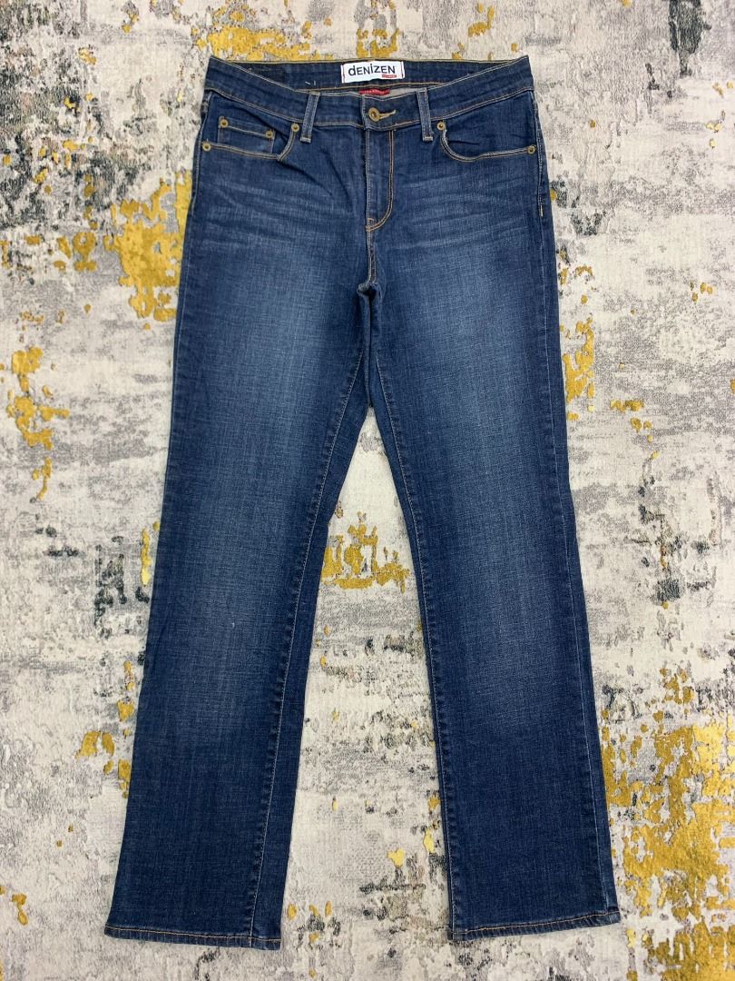 Authentic Levis Denizen denim jean