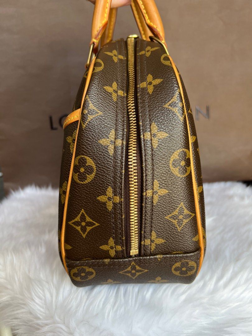 Louis Vuitton Deauville or Trouville LV Handbag, Women's Fashion, Bags &  Wallets, Purses & Pouches on Carousell