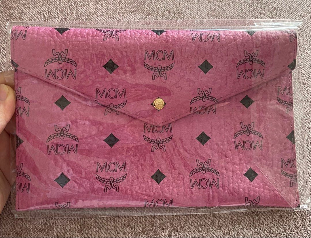 Mcm envelope clutch top