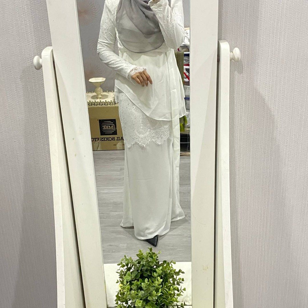 Baju Nikah Qiszar Off White XS Women s Fashion Muslimah