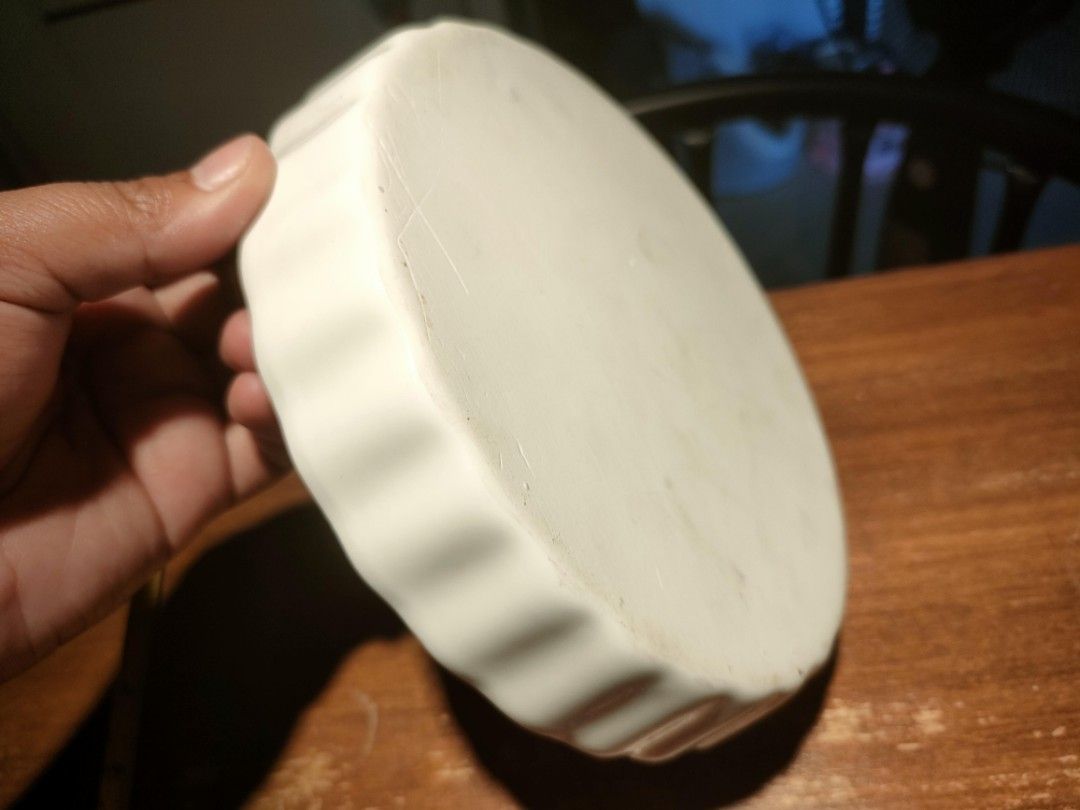 Baking Dish ( perfect for pies) (Category: Bakeware) located in Baliuag. Submitted by importeditemsbykimi (Listing ID 1222057104, Image 3). Description: .