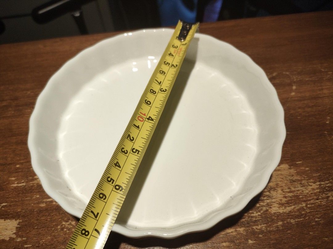 Baking Dish ( perfect for pies) (Category: Bakeware) located in Baliuag. Submitted by importeditemsbykimi (Listing ID 1222057104, Image 2). Description: .