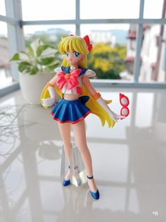 Bandai _Sailor Moon _Sailor V Gashapon figure toy