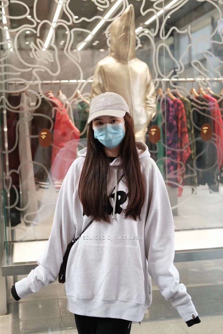 BAPE RELAXED FIT PULLOVER HOODIE, Men's Fashion, Tops Sets