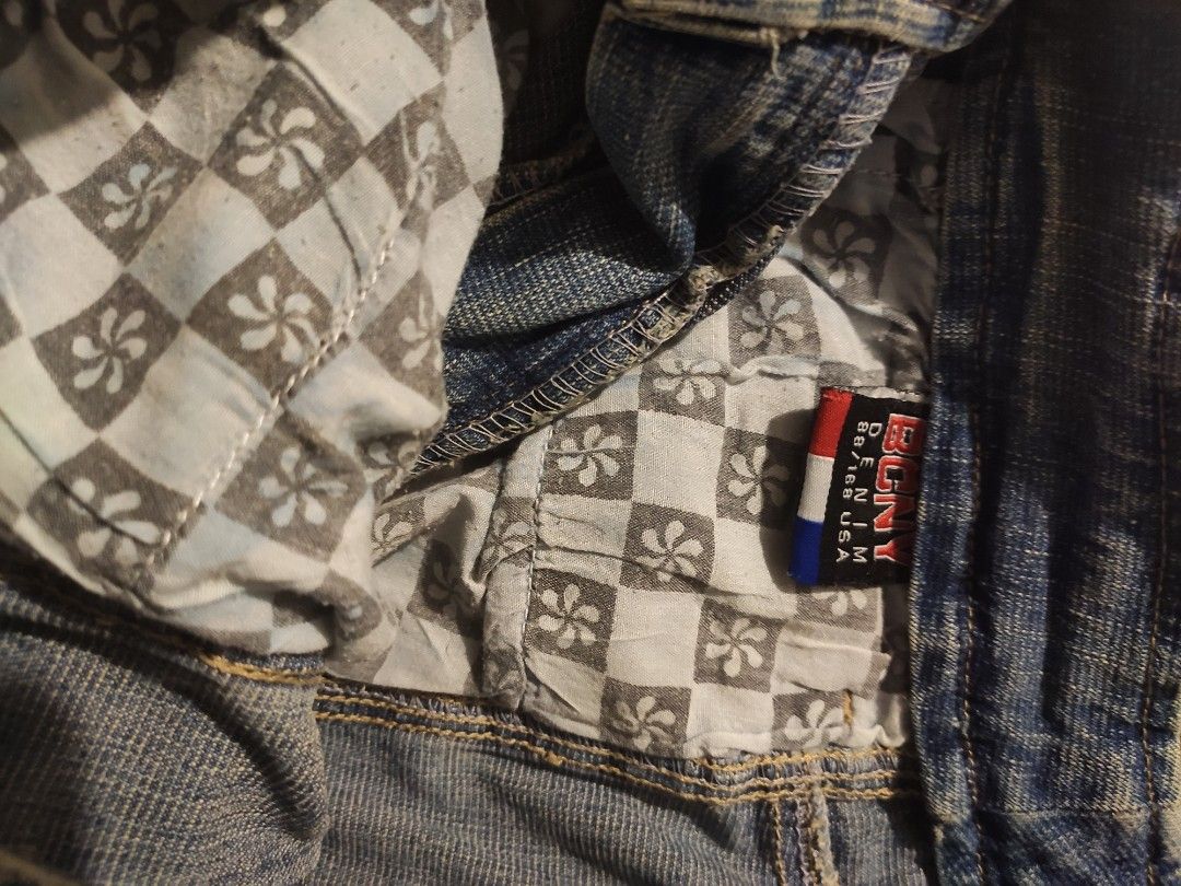 BCNY USA Jeans (Category: Jeans) located in Paranaque City. Submitted by daddyu (Listing ID 1222194579, Image 3). Description: BCNY USA Jeans Size: 28 Stretchable Normal Sign of Usage.