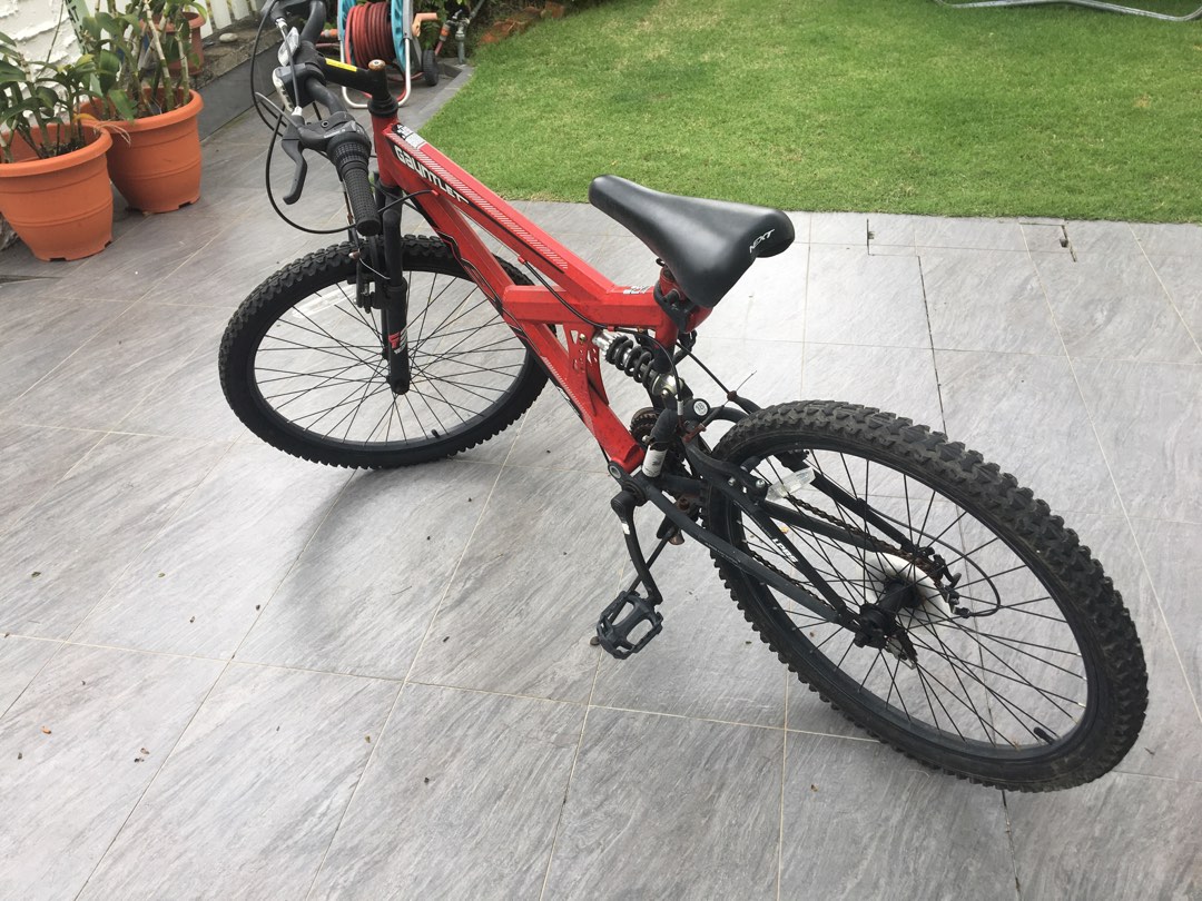 Dynacraft Mountain Bike, Sports Equipment, Bicycles & Parts, Bicycles