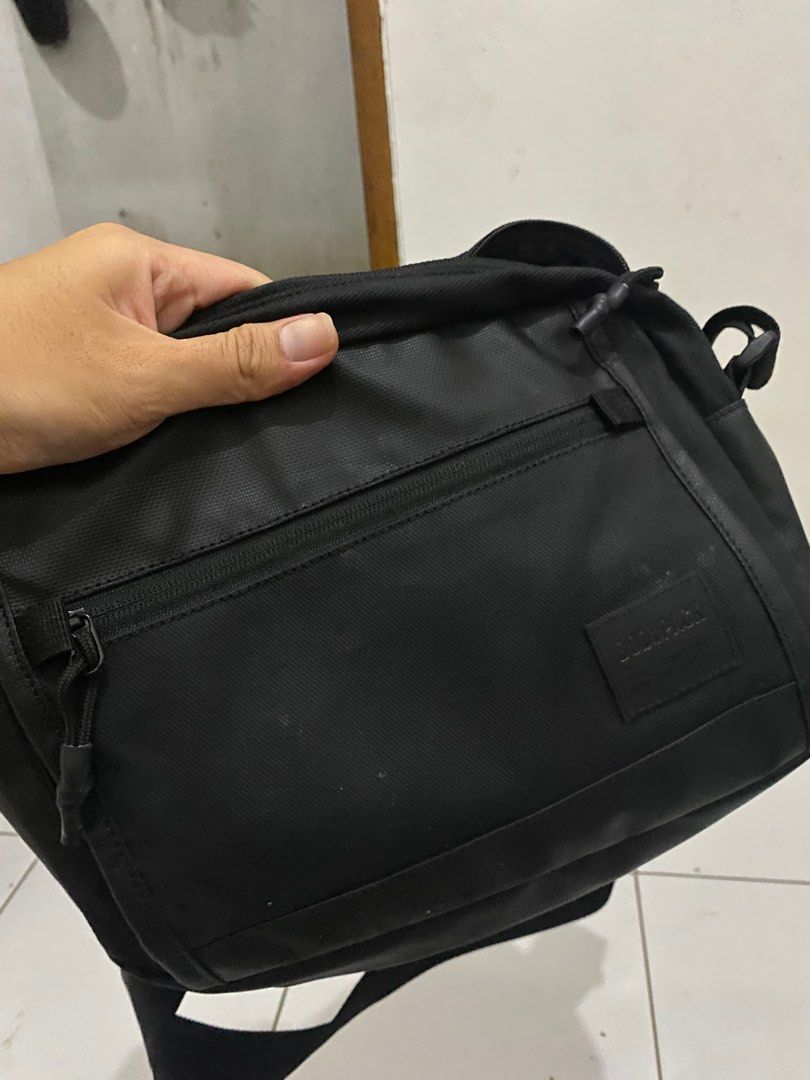 Bodypack slingbag top